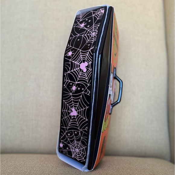 Disney Mickey Baking Coffin - Picture 6 of 6